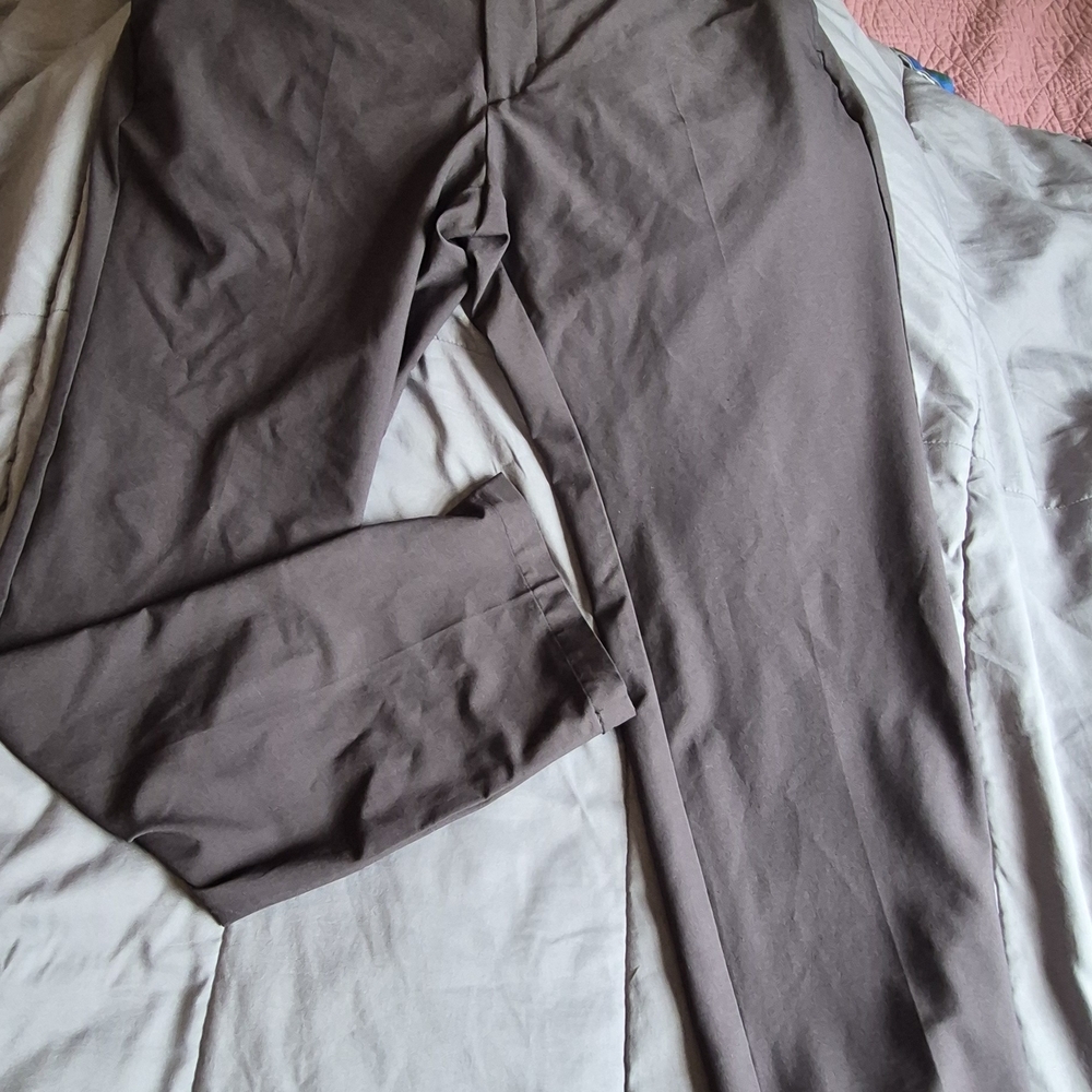 Greg Norman Collection Men's Dress Pants in Taupe Brown